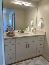 3319 Caminito Eastbluff in San Diego, CA - Building Photo - Building Photo