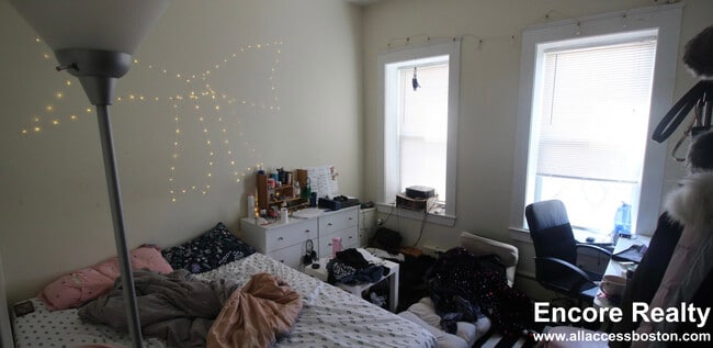 84 Fenway in Boston, MA - Building Photo - Building Photo