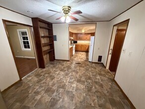 2515 New Glendale Rd in Elizabethtown, KY - Building Photo - Building Photo