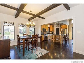 3965 N Pine Ave in Broken Arrow, OK - Building Photo - Building Photo