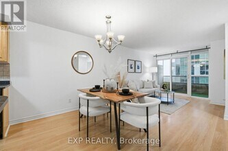 5233 Dundas St W in Toronto, ON - Building Photo - Building Photo