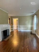 1105 E Fifth St in Royal Oak, MI - Building Photo - Building Photo