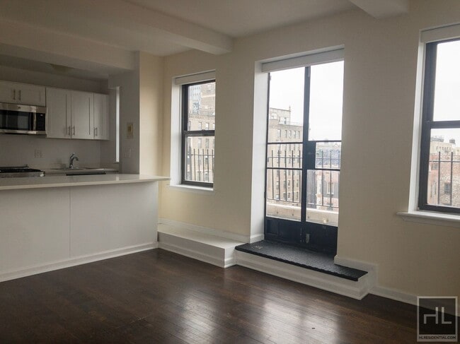 AMSTERDAM AVENUE in New York, NY - Building Photo - Building Photo