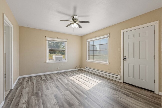 property at 311 W Chubbuck Rd