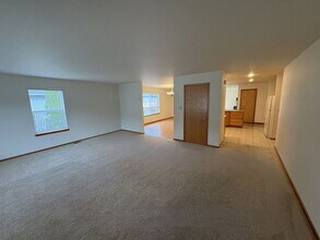 3515 Malland Ct in Anacortes, WA - Building Photo - Building Photo