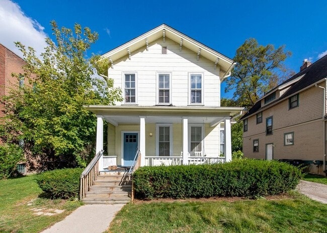 316 N State St in Ann Arbor, MI - Building Photo - Building Photo