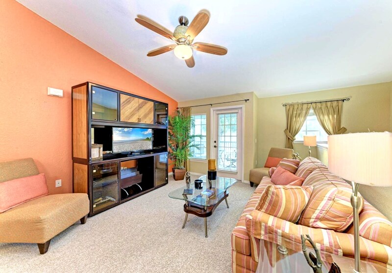 8926 Manor Loop, Unit 207 in Lakewood Ranch, FL - Foto de edificio