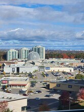 4900 Glen Erin Dr in Mississauga, ON - Building Photo - Building Photo