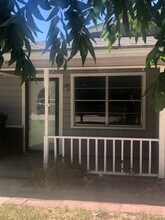 224 N Rowland Ave in Stephenville, TX - Building Photo - Building Photo