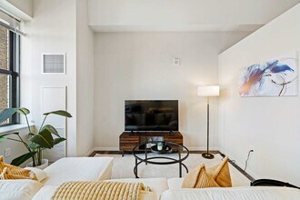 309 Vine St in Cincinnati, OH - Foto de edificio - Building Photo