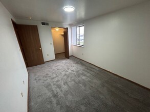 2211 Spansail Dr in Niles, MI - Building Photo - Building Photo