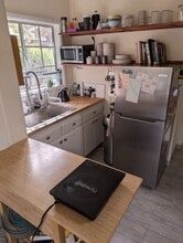 338 Apple Grove Ln in Santa Barbara, CA - Building Photo - Building Photo