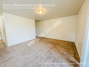 843 N White Barn Rd in Kuna, ID - Building Photo - Building Photo