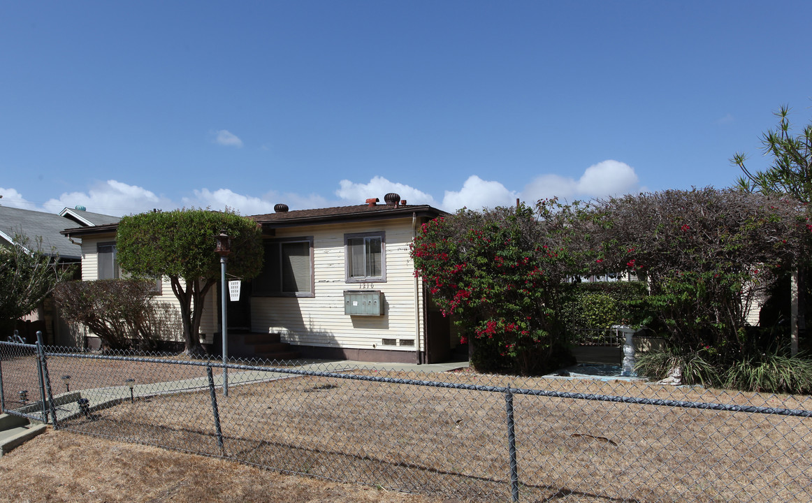 1210-1218 Pennsylvania Ave in San Diego, CA - Building Photo