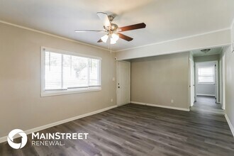 2307 NE 59th St in Kansas City, MO - Building Photo - Building Photo