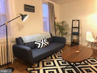 424 S 20th St-Unit -3 in Philadelphia, PA - Building Photo