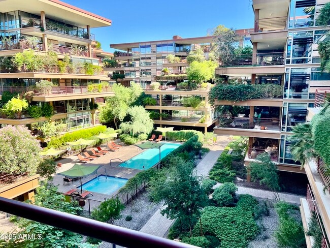 7127 E Rancho Vista Dr