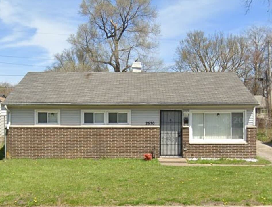 2570 E 23rd Ave in Gary, IN - Building Photo
