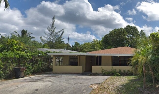 1640 NW 9th Ave in Fort Lauderdale, FL - Foto de edificio - Building Photo