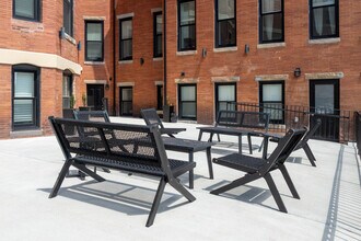 The Carlton in Baltimore, MD - Building Photo - Building Photo