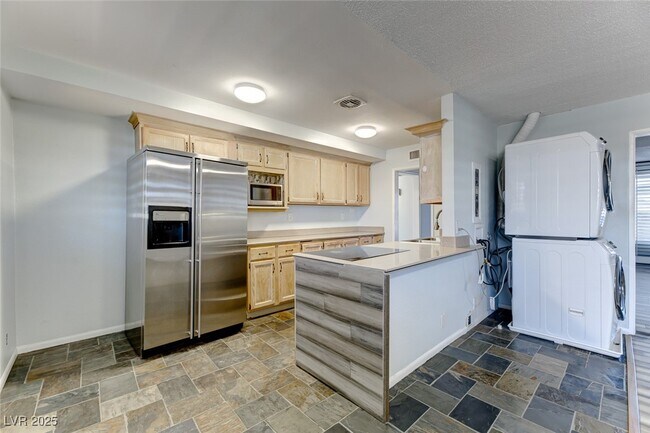 property at 1700 Rexford Dr