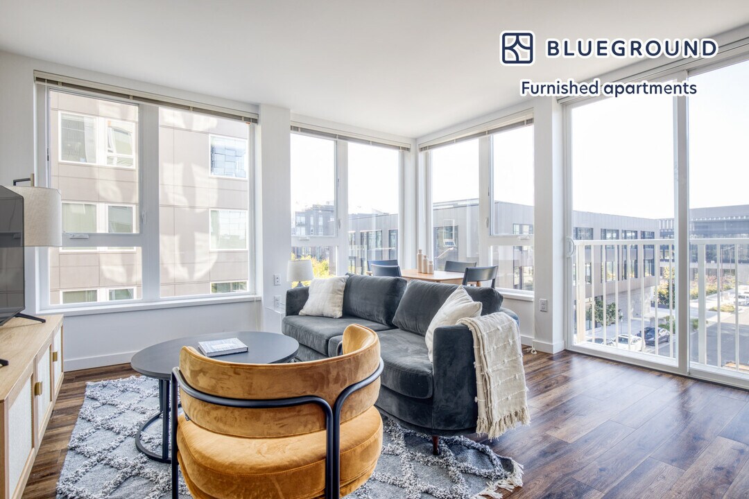 12258 NE 12th Ln-Unit -FL4-ID154 in Bellevue, WA - Building Photo