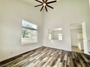 10337 Adams Chase St in Las Vegas, NV - Building Photo - Building Photo