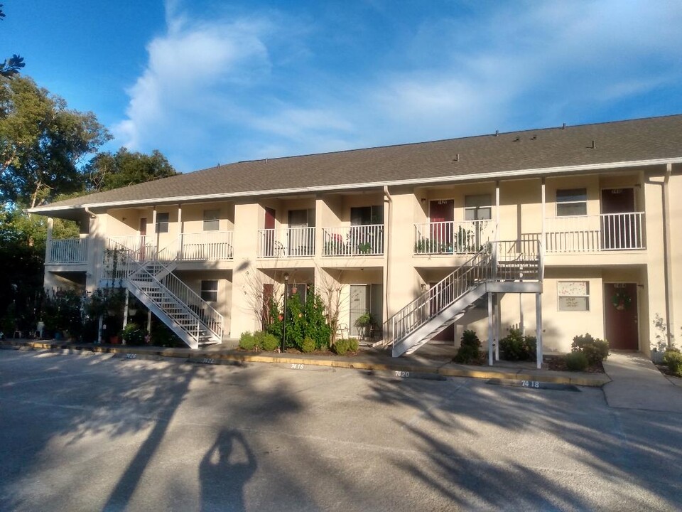 7416 Pond Cir, Unit 7416 in Spring Hill, FL - Building Photo