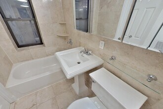 246 Mott St in New York, NY - Building Photo - Building Photo