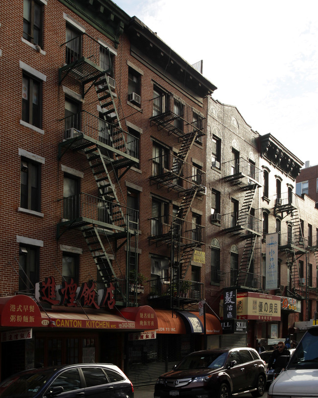 169 Hester St in New York, NY - Building Photo - Building Photo