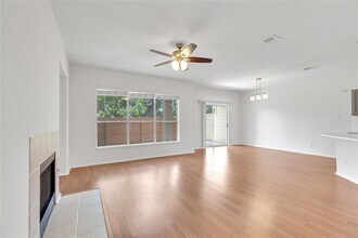 7500 Shadowridge Run in Austin, TX - Building Photo - Building Photo