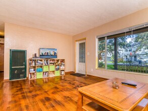 3136 W EUCLID AVE N in Tampa, FL - Foto de edificio - Building Photo