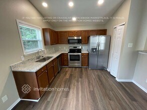 6211 Adel Lane in Charlotte, NC - Foto de edificio - Building Photo