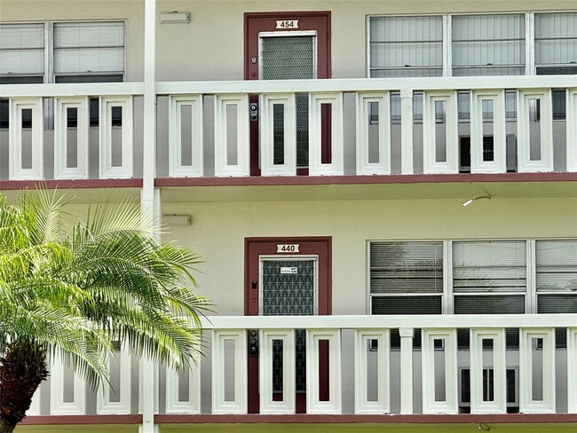 440 Fanshaw K in Boca Raton, FL - Building Photo - Building Photo