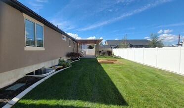 1652 W Brooke St in Lehi, UT - Building Photo - Building Photo