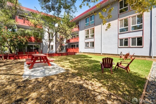 Carlmont Apartments