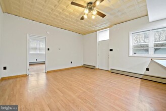 1332 S 7th St in Philadelphia, PA - Building Photo - Building Photo