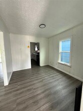 3001 Amboy St in Houston, TX - Foto de edificio - Building Photo