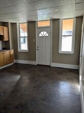 1613 4th Ave in Beaver Falls, PA - Building Photo - Building Photo