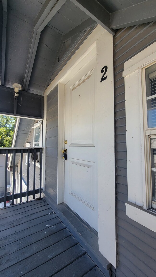 434 Buckingham Ave-Unit -#2 in San Antonio, TX - Building Photo - Building Photo