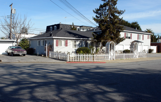 1938 Gamel Way in Mountain View, CA - Building Photo - Building Photo