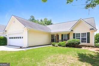 180 Lake Cove Approach in Newnan, GA - Building Photo - Building Photo
