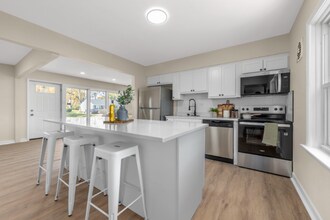 1210 Gahan Dr in Florissant, MO - Building Photo - Building Photo