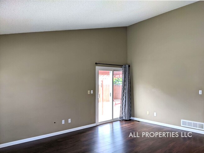 10467 Robb Dr in Westminster, CO - Building Photo - Building Photo
