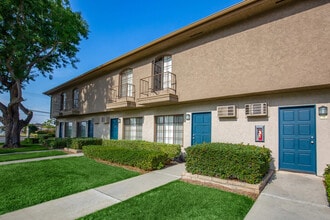 Buena La Vista Apartment Homes in Buena Park, CA - Building Photo - Building Photo