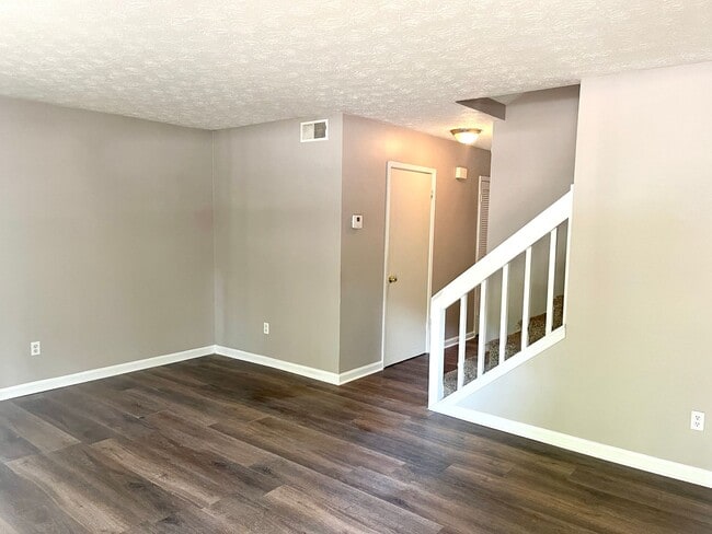 145 Meadowbrook Ct in Fayetteville, GA - Building Photo - Building Photo