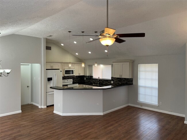 505 Landing Blvd in League City, TX - Building Photo - Building Photo