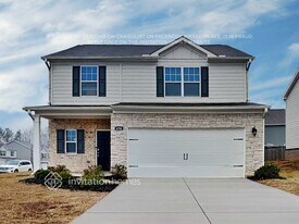 636 Gleaner Wy in Locust Grove, GA - Building Photo