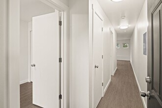 Nordic Pointe in Seattle, WA - Foto de edificio - Building Photo