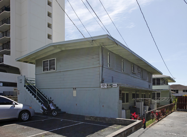 2115 Algaroba St in Honolulu, HI - Building Photo - Building Photo